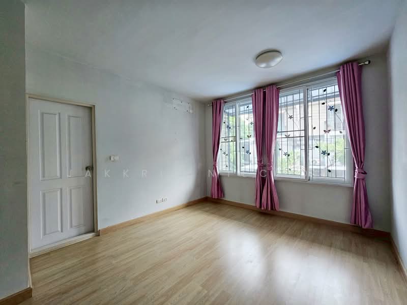 Areeya Daily Kaset-Nawamintr, Bangkok, Ladplakhao Road, Chorake Bua, Lat Phrao, Bangkok, 3 Bedrooms, 160 sqm, Townhouse For Sale, by Jakkrit Nilchoo, 60150436 - DDproperty.com
