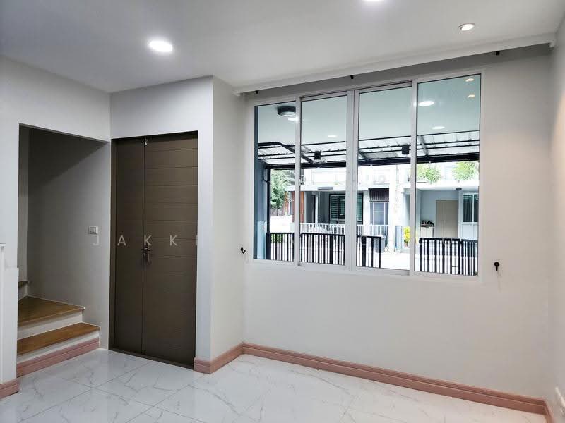 Areeya Daily Kaset-Nawamintr, Bangkok, Ladplakhao Road, Chorake Bua, Lat Phrao, Bangkok, 3 Bedrooms, 160 sqm, Townhouse For Sale, by Jakkrit Nilchoo, 60150436 - DDproperty.com