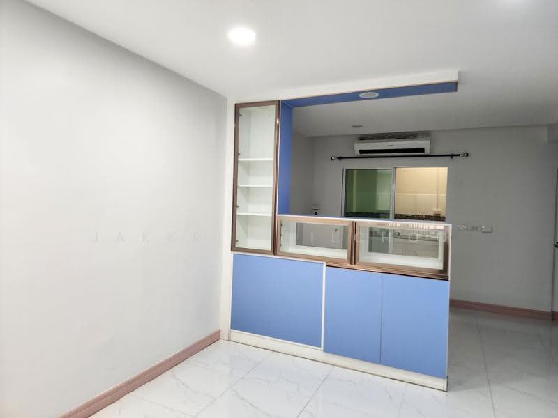 Areeya Daily Kaset-Nawamintr, Bangkok, Ladplakhao Road, Chorake Bua, Lat Phrao, Bangkok, 3 Bedrooms, 160 sqm, Townhouse For Sale, by Jakkrit Nilchoo, 60150436 - DDproperty.com
