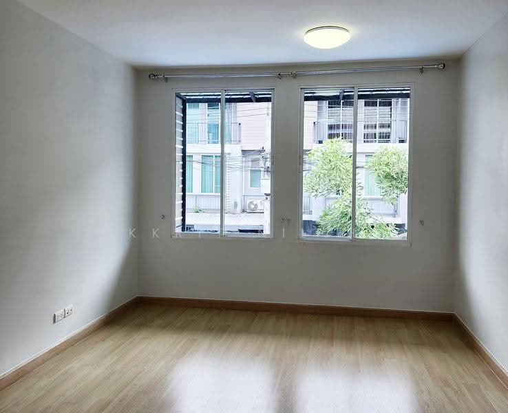Areeya Daily Kaset-Nawamintr, Bangkok, Ladplakhao Road, Chorake Bua, Lat Phrao, Bangkok, 3 Bedrooms, 160 sqm, Townhouse For Sale, by Jakkrit Nilchoo, 60150436 - DDproperty.com