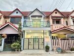 บ้านสวยมาก มีระเบียงหน้าบ้าน #หมู่บ้านสวีทโฮม ปาร์ค ทาวน์เฮ้าส์ 3 นอน ติดถนนบางกรวย - ไทรน้อย, นนทบุรี