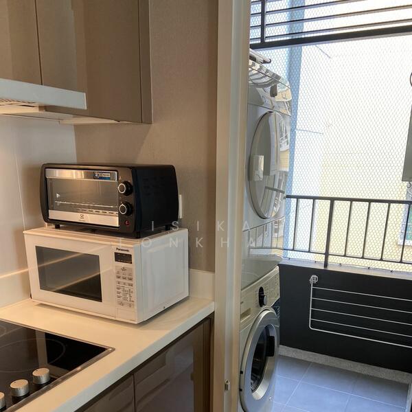 Siri At Sukhumvit, Bangkok, 902 Sukhumvit Road, Phra Kanong, Khlong Toei, Bangkok, 2 Bedrooms, 70 sqm, Condo For Rent, by Isika Tonkham, 60150655 - DDproperty.com
