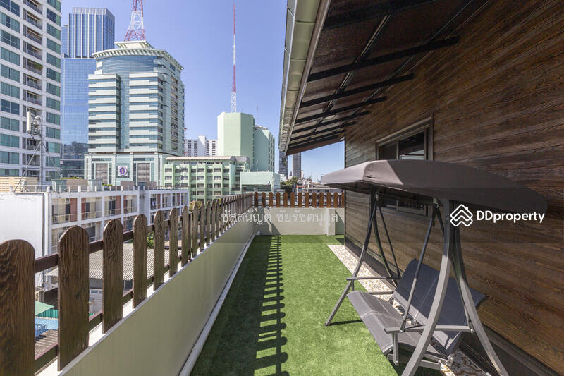 For Rent - 5 floor building near BTS phayathai, Bangkok