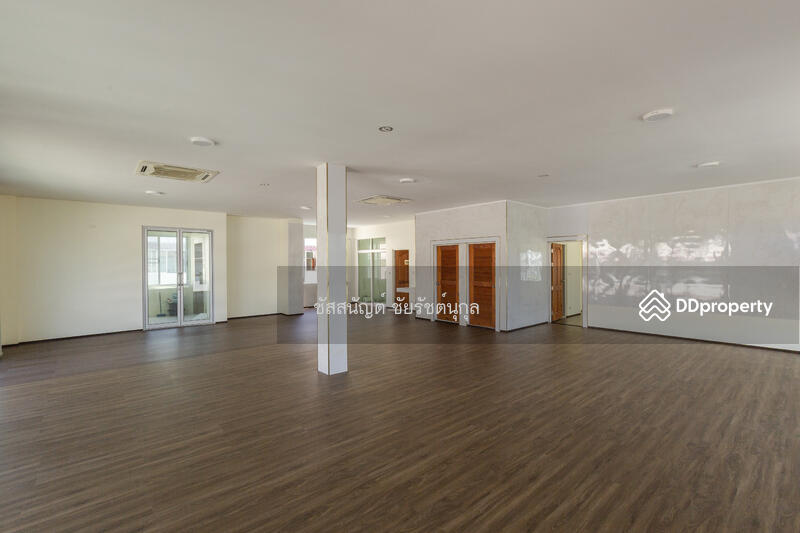 For Rent - 5 floor building near BTS phayathai, Bangkok
