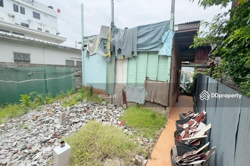 ขาย - ขายที่ดินพร้อมบ้าน 35 ตร.วา ถนนนครไชยศรี แยกพิชัย เขตดุสิต, กรุงเทพ