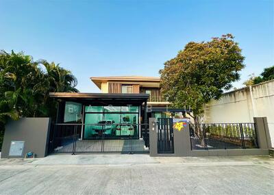 ขาย - Mantana Srinakarin - Bangna : มัณฑนา ศรีนครินทร์ - บางนา, สมุทรปราการ