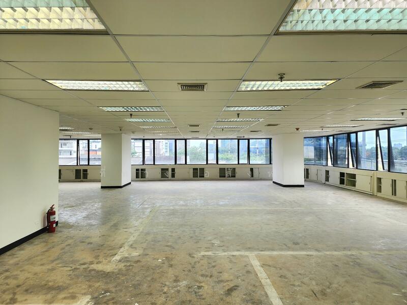 Ocean Tower I, Bangkok, 170 Ratchadaphisek Road, Khlong Toei, Khlong Toei, Bangkok, , 308 sqm, Office Space For Sale, by ที่ทาง อสังหา, 60151604 - DDproperty.com