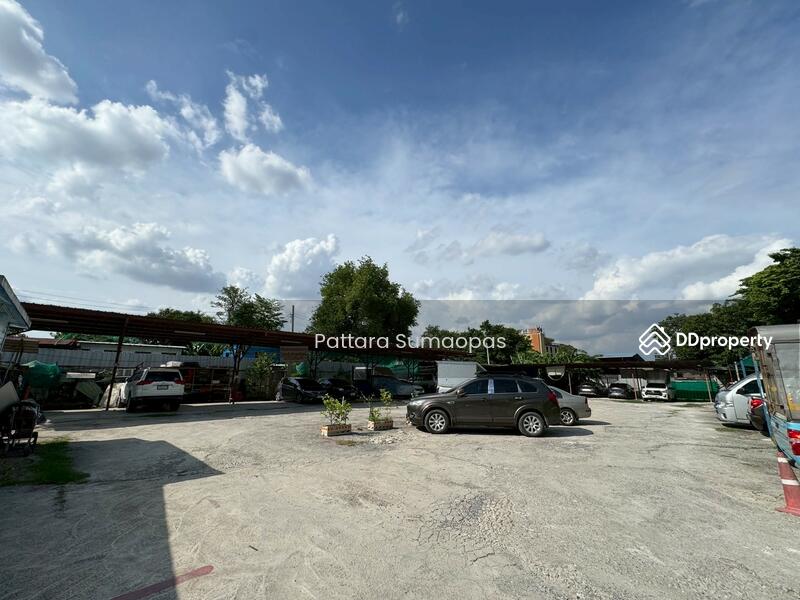 For Sale - Prime Land for Sale on Main Road, Near The Mall Thapra Rare opportunity. Perfect rectangular plot., Bangkok