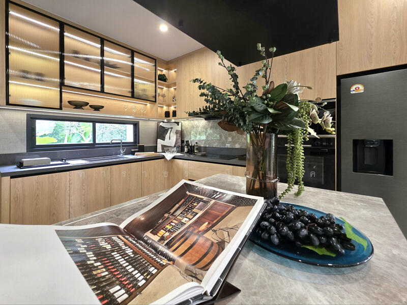 Pattaya Pool Villa, Chon Buri (Pattaya), Nong Pru, Bang Lamung (Pattaya), Chon Buri (Pattaya), 4 Bedrooms, 400 sqm, Villa For Sale, by Tharathorn Yuenyong, 60151877 - DDproperty.com