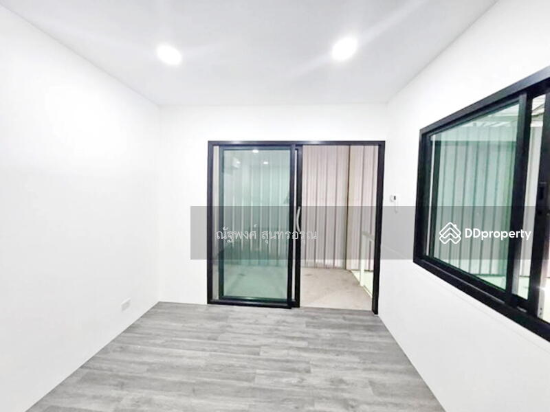For Rent - MRT หลักสอง 1.6 กม.ให้เช่าโกดัง หลังมุม บางแค เพชรเกษม 50 ตร.วา. 150ตร.ม., Bangkok