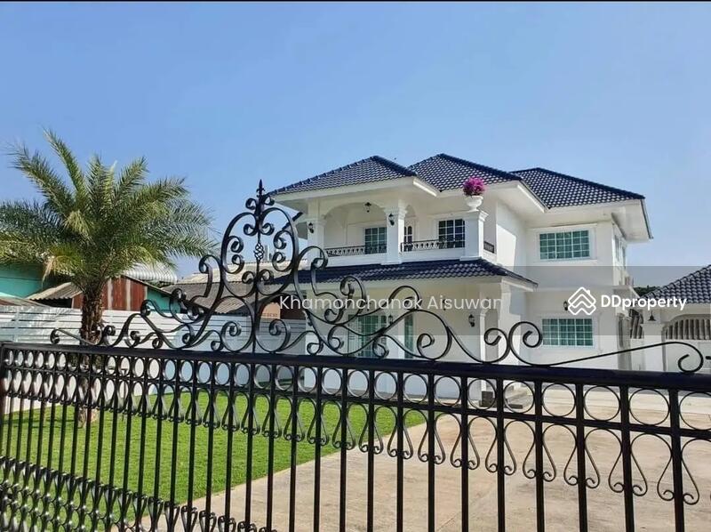 For Sale - 5 bedrooms 5 bathroom Luxury house in Sanpatong, Chiang Mai
