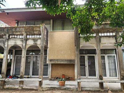 ขาย - บ้านเดี่ยวพร้อมสระว่ายน้ำ สวนส่วนตัว รีโนเวทใหม่พร้อมอยู่ เนื้อที่ 100 ตร.วา, กรุงเทพ