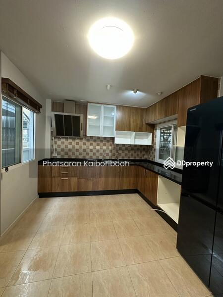 ให้เช่า - ให้เช่าบ้านเดี่ยว 2 ชั้น 3 ห้องนอน | 3 ห้องน้ำ | 4 ที่จอดรถ ย่านรัชดา – ลาดพร้าว – วังหิน – โชคชัย 4, กรุงเทพ