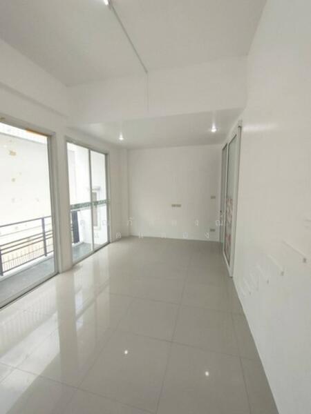 For Rent - ถนนรามอินทรา ซอยรามอินทรา แขวงคันนายาว เขตคันนายาว กรุงเทพมหานคร 10230, Bangkok