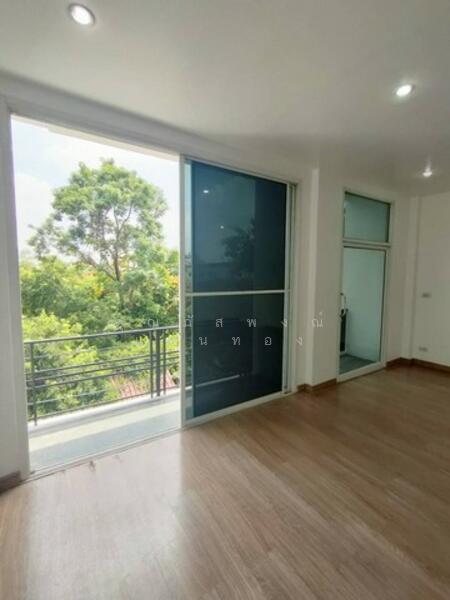 For Rent - ถนนรามอินทรา ซอยรามอินทรา แขวงคันนายาว เขตคันนายาว กรุงเทพมหานคร 10230, Bangkok