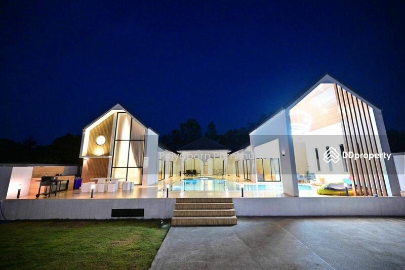 For Sale - 4-Bedroom House, Chon Buri