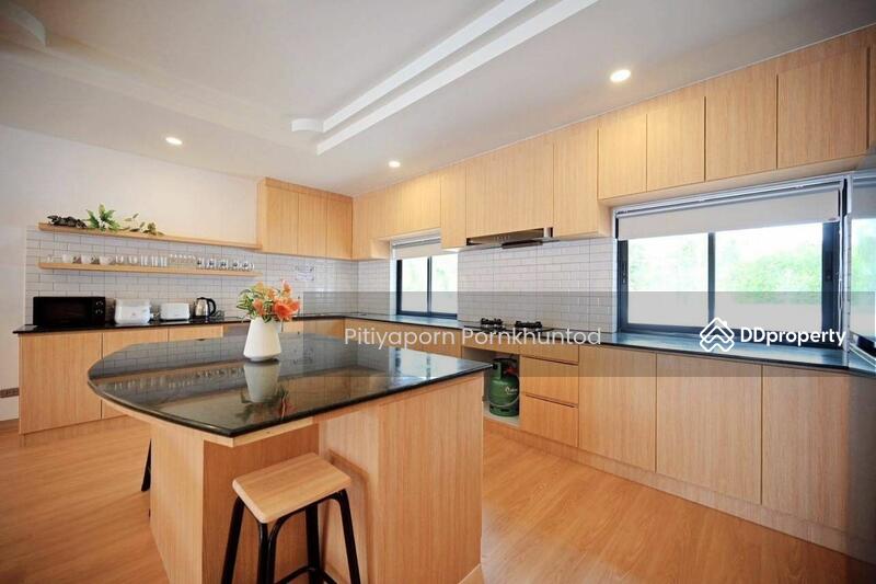 For Sale - 4-Bedroom House, Chon Buri