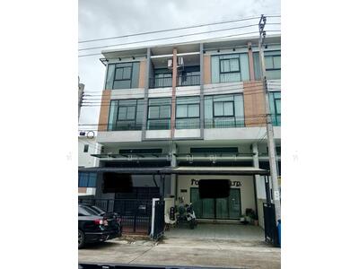 ขาย - ขายโฮมออฟฟิศ 3 ชั้นครึ่ง 2 หลังติดกันโครงการ TRIO ร่มเกล้า มีนบุรีห้องมุม, กรุงเทพ