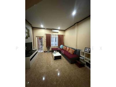 ขาย - เกตุนุติ เชอมิเน่, กรุงเทพ