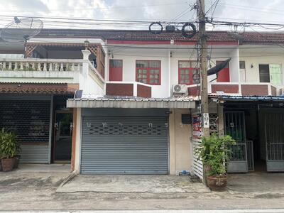 ขาย - ขายทาวน์เฮ้าส์ ติดถนน 18 ตารางวา ปุณณวิถี 47 ขายบ้านด่วน ทาวน์เฮ้าส์ ปุณณวิถี วชิรธรรมสาธิต, กรุงเทพ