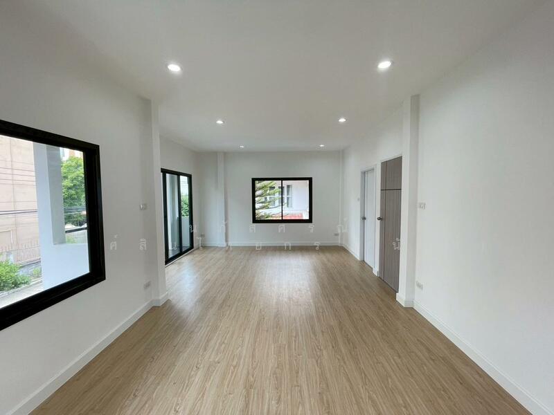 ขาย - บ้านเดี่ยว รีโนเวทใหม่ หมู่บ้าน พานทอง รังสิตคลอง5 รังสิต-นครนายก ธัญบุรี ใกล้ดรีมเวิลด์, ปทุมธานี