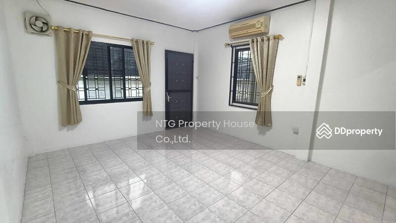 For Rent - RM633 ให้เช่าบ้านเดี่ยว หมู่บ้านเฉลิมสุขนิเวศน์5ก ถนนลาดปลาเค้า 6นอน 4น้ำ 3 จอดรถ, Bangkok