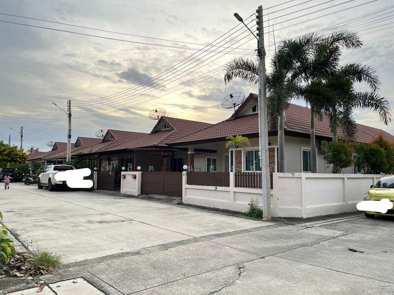 For Sale - ขายบ้านแฝด สไตล์บ้านเดี่ยว ม.ลภัสรดา โรงโป๊ะ ตะเคียนเตี้ย บางละมุง, Chon Buri (Pattaya)