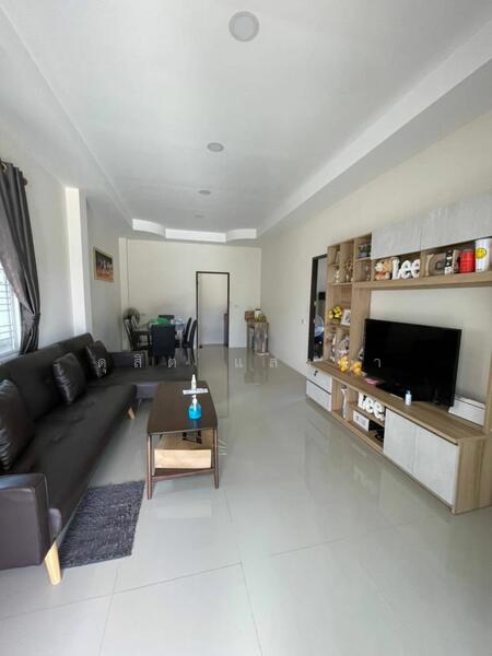 For Sale - ขายบ้านแฝด สไตล์บ้านเดี่ยว ม.ลภัสรดา โรงโป๊ะ ตะเคียนเตี้ย บางละมุง, Chon Buri (Pattaya)