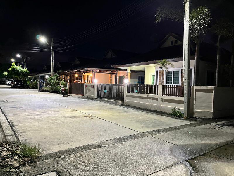 For Sale - ขายบ้านแฝด สไตล์บ้านเดี่ยว ม.ลภัสรดา โรงโป๊ะ ตะเคียนเตี้ย บางละมุง, Chon Buri (Pattaya)