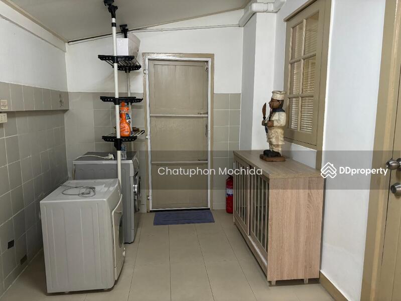 ให้เช่า - 3-Br House in Lat Yao, กรุงเทพ