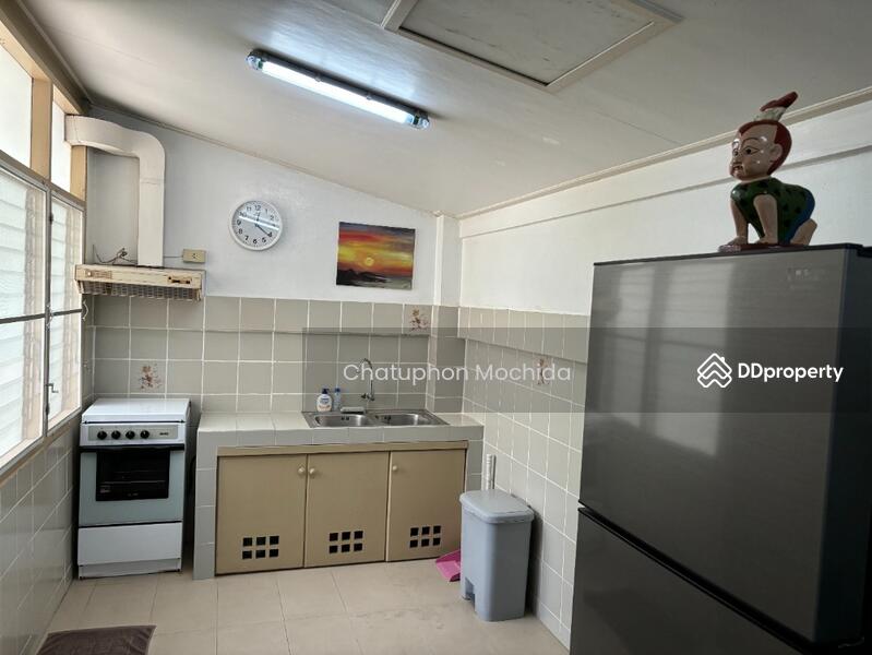 ให้เช่า - 3-Br House in Lat Yao, กรุงเทพ