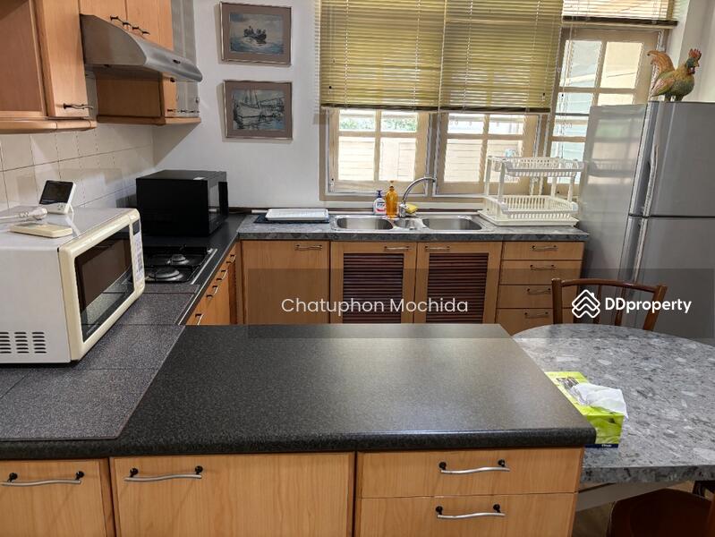 ให้เช่า - 3-Br House in Lat Yao, กรุงเทพ