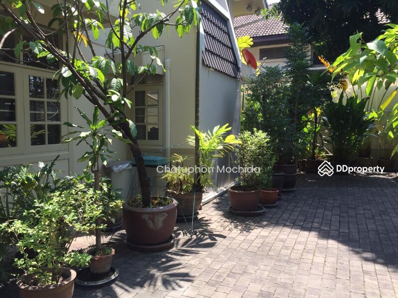 ให้เช่า - 3-Br House in Lat Yao, กรุงเทพ
