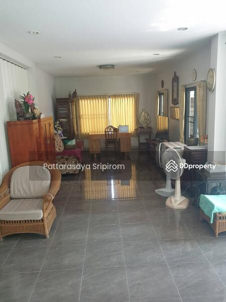 For Sale - 5-Br House in Samrong Nuea (2207759), Samut Prakan