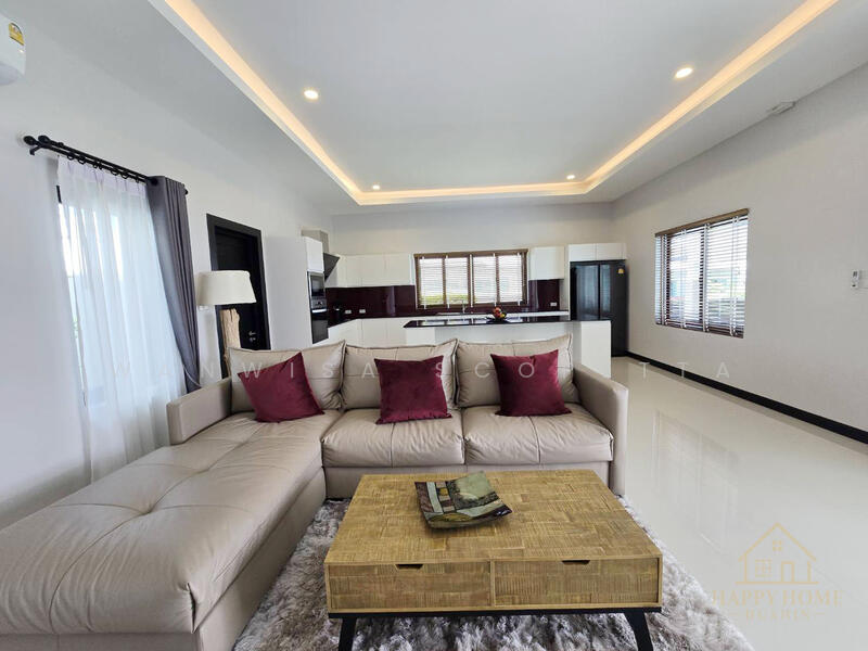 Emerald Valley : เอมเมอรัล วัลเล่ย์ หัวหิน, ประจวบคีรีขันธ์, 500 หัวนา 21, ทับใต้, หัวหิน, ประจวบคีรีขันธ์, 210 ตร.ม., วิลล่า ขาย, โดย Wanwisa Scopetta, 60156083 - DDproperty.com