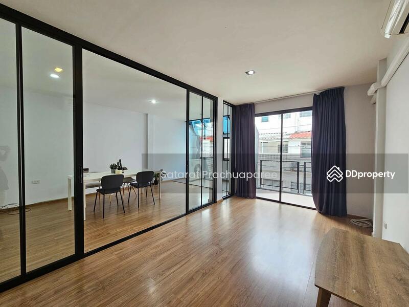 ให้เช่า - Malanan Modern Townhome, กรุงเทพ