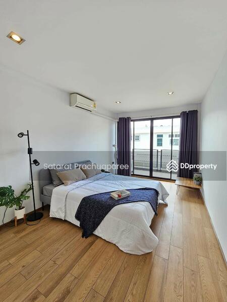 For Rent - Malanan Modern Townhome, Bangkok