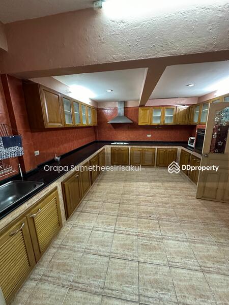 For Rent - 3-Br Townhouse near BTS Phrom Phong, Bangkok