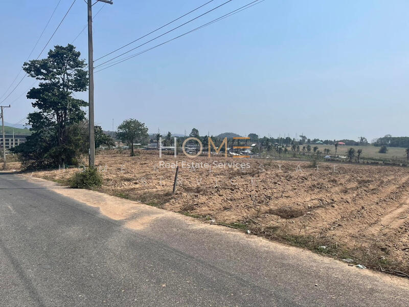 For Sale - ที่ดินชลบุรี 11 ไร่ ติดปิ่นทอง 3 ศรีราชา, Chon Buri (Pattaya)