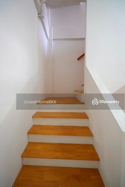 ขาย - -ายตึกแถวรีโนเวทแล้ว ซอย เจริญรัถ8, กรุงเทพ