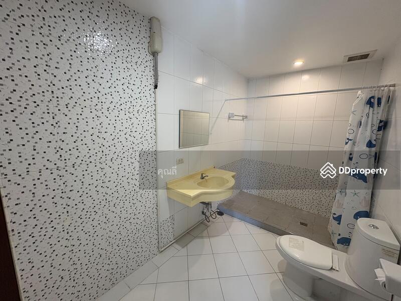 ขาย - Baan Klang Krung Resort (Ratchada 7) : บ้านกลางกรุงรีสอร์ท รัชดา ซอย7, กรุงเทพ