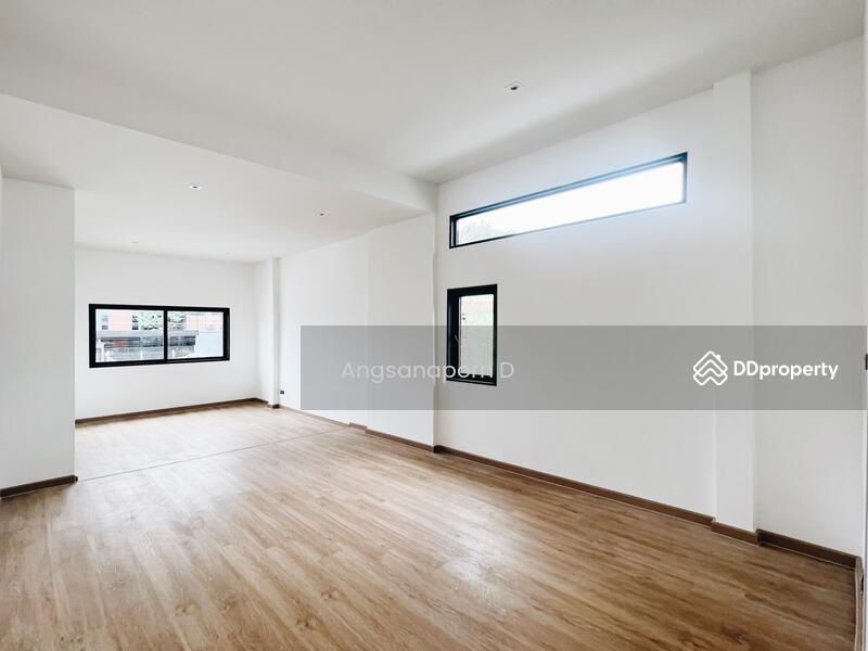 ขาย - บ้านเดี่ยว 3 นอน รีโนเวทใหม่ ลาดพร้าว 122, กรุงเทพ