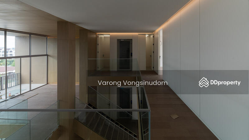 ขาย - ( ขาย ) บ้านเดี่ยว 4 ชั้น Luxury Residential home office รัชดา 32, กรุงเทพ