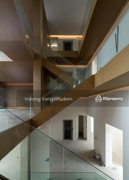 ขาย - ( ขาย ) บ้านเดี่ยว 4 ชั้น Luxury Residential home office รัชดา 32, กรุงเทพ