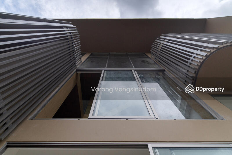 ขาย - ( ขาย ) บ้านเดี่ยว 4 ชั้น Luxury Residential home office รัชดา 32, กรุงเทพ