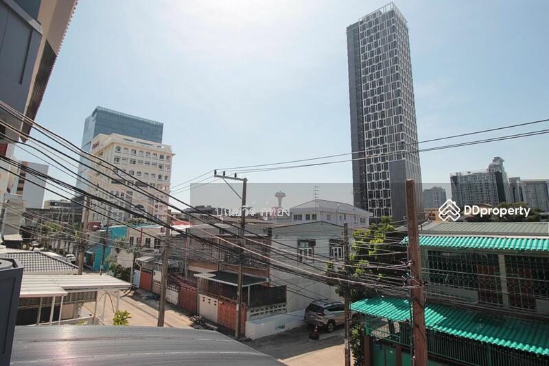 ขายทาวน์เฮ้าส์ สุขุมวิท 89/1 ใกล้ BTS บางจาก ถนนเมน 26 ตรว.