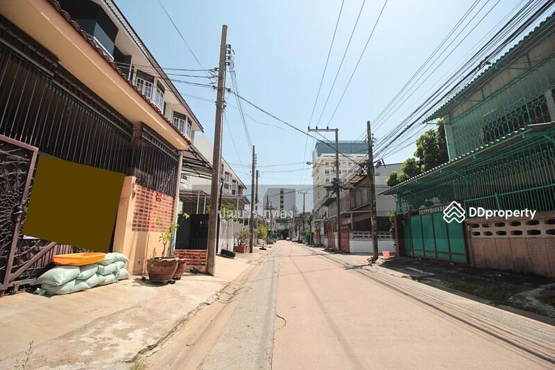 ขายทาวน์เฮ้าส์ สุขุมวิท 89/1 ใกล้ BTS บางจาก ถนนเมน 26 ตรว.
