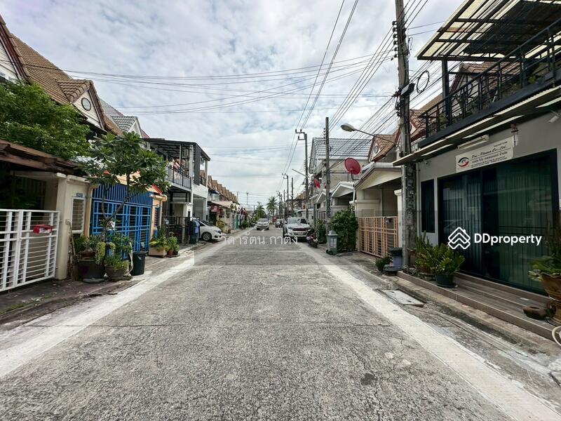 For Sale - Moobaan The Master Royal, Soi Chaloem Phrakiat 53, Bangkok