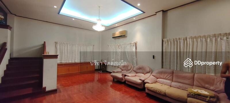 For Sale - 3-storey detached house for sale, split level, 3 bedrooms, 86/5 Sukhumvit Soi 56 Yaek 3-1, Bangkok
