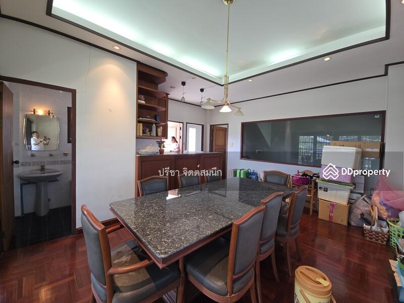 For Sale - 3-storey detached house for sale, split level, 3 bedrooms, 86/5 Sukhumvit Soi 56 Yaek 3-1, Bangkok